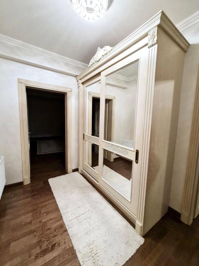 Cathedral Park And Pedestrian Zone Ultracentral Cozy Apartment In Kischinau Exterior foto